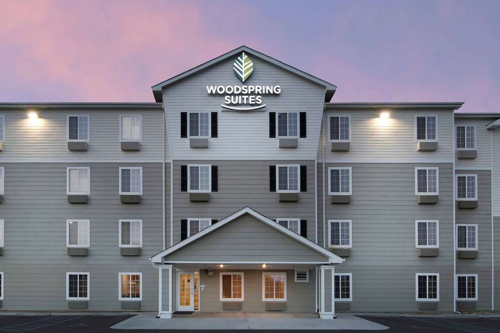 WoodSpring Suites Greenville Central I 85 - photo 4