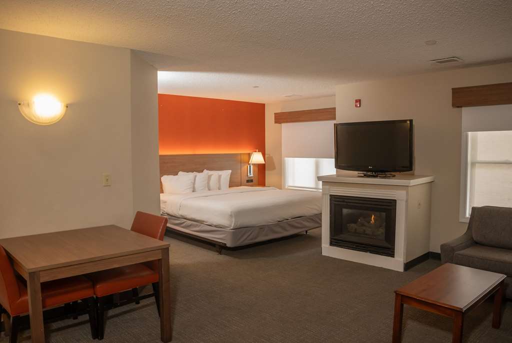 Hawthorn Suites BY Wyndham Erie - photo 9