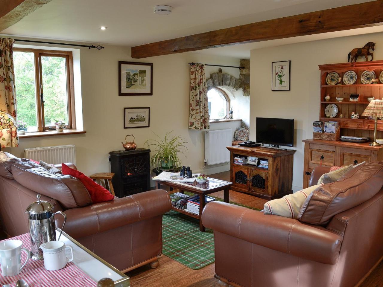 Bryn Dedwydd Cottage — 5-Star Luxury Hotel in Mold, United Kingdom