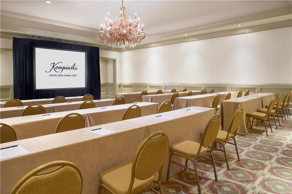 KICUN1_Cozumel Meeting Room.jpeg