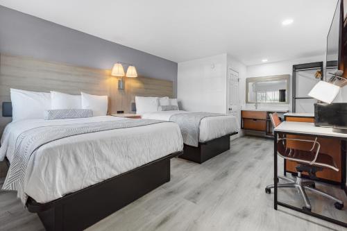 Astro Motel - photo 10