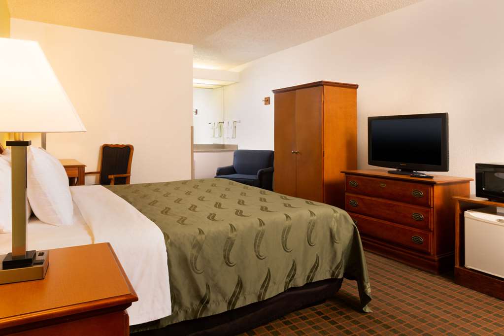 Quality Inn at Arlington Highlands - photo 22