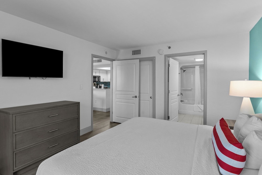 Compass Cove Resort - photo 97