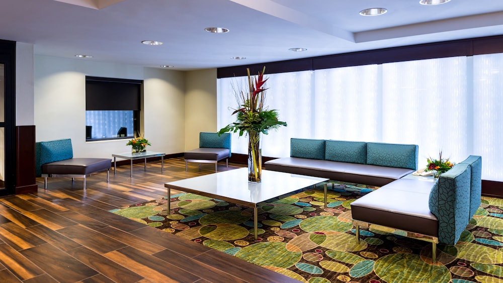 Holiday Inn Hotel & Suites Warren by IHG - photo 55