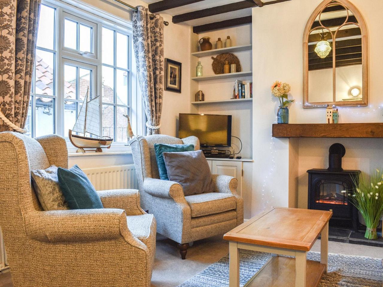 Sea Dog Cottage Uk42479 — 4-Star Luxury Hotel in Whitby, United Kingdom