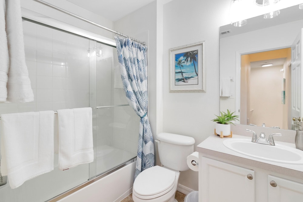 Minutes to Disney Boutique 3BR 2.5 Bath Coastal TH - photo 21