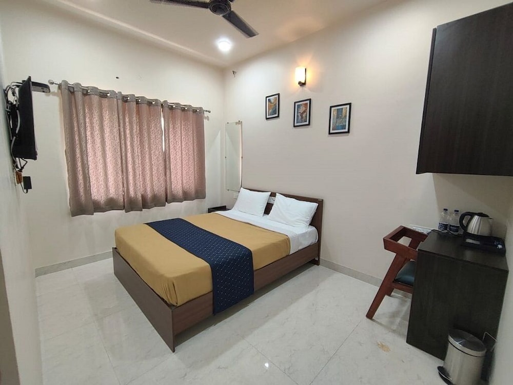 Urban Elite Apart Hotel in Hubli, India