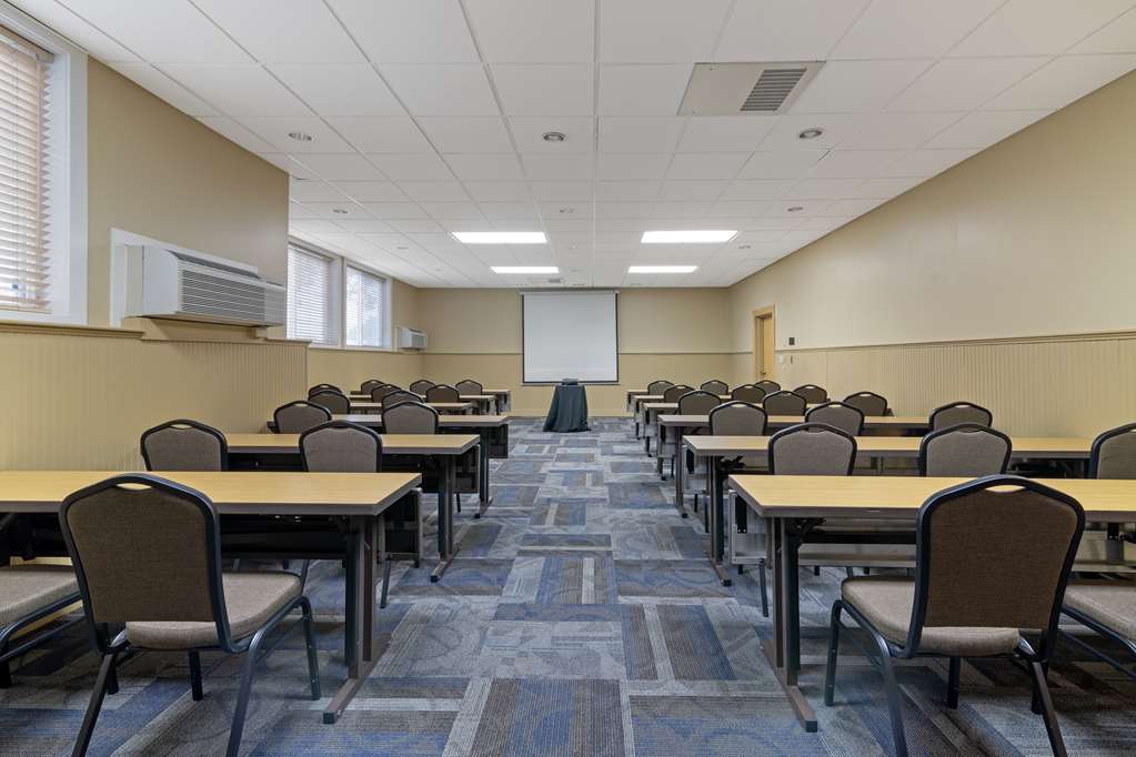 Best Western Plus Windjammer Inn & Conference Center - photo 62