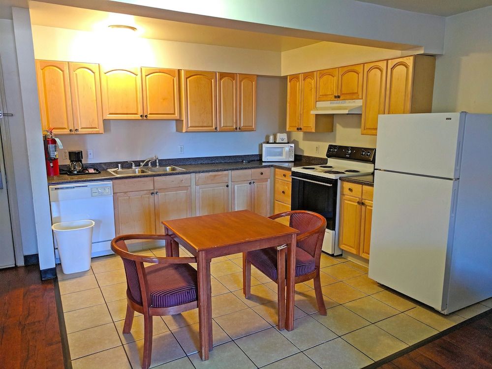 Americas Best Value Inn & Suites Gallup - photo 3