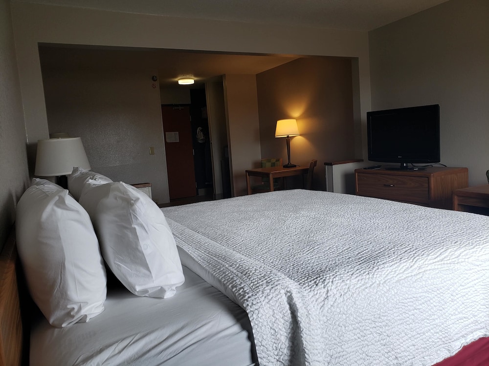 Country Inn & Suites by Radisson Fairview Heights IL - photo 11