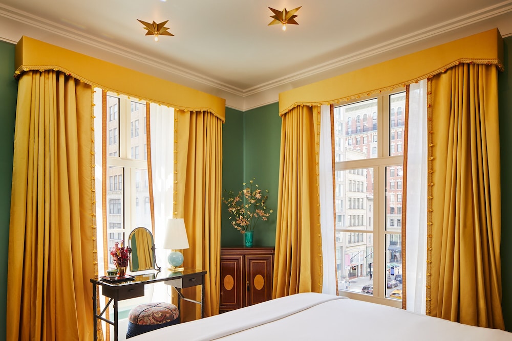 The Fifth Avenue Hotel - photo 23