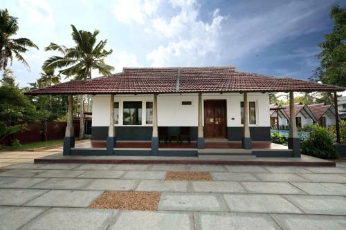 Dhruv Heritage Lake Resort Cherai