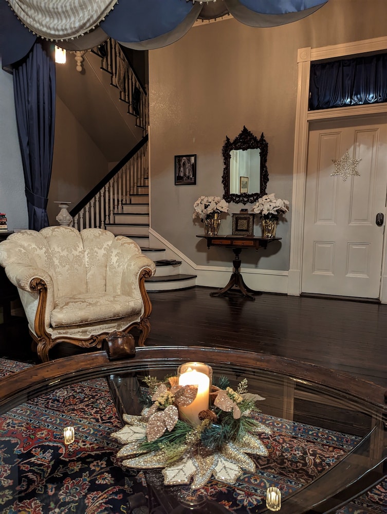The 1890 Freeman House - photo 67