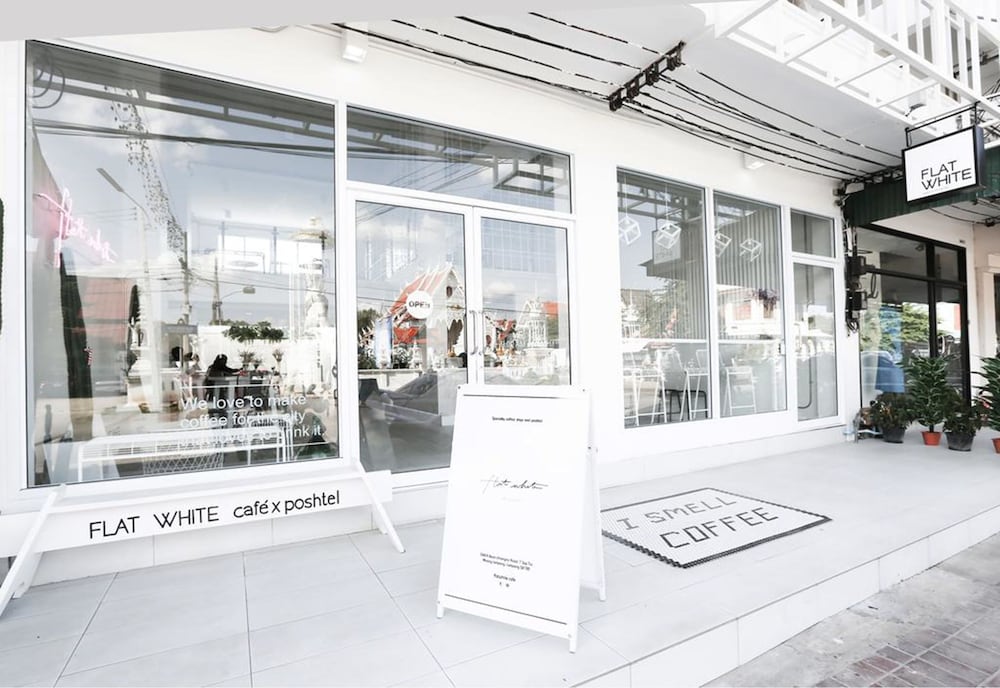 Flat White Cafe x Poshtel in Lampang, Thailand