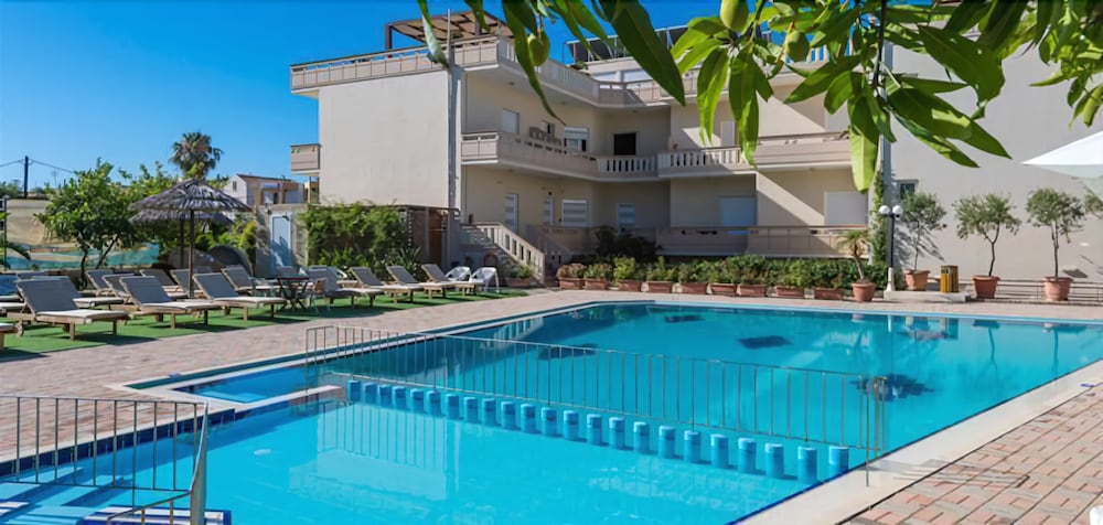 Inea Studio - carbon neutral hotel in Chania