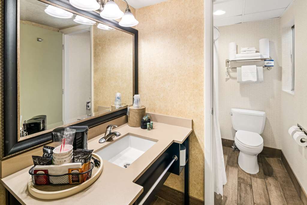 Best Western Coral Hills - photo 48