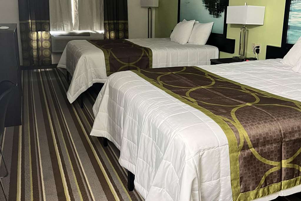 Super 8 by Wyndham Nebraska City - photo 8