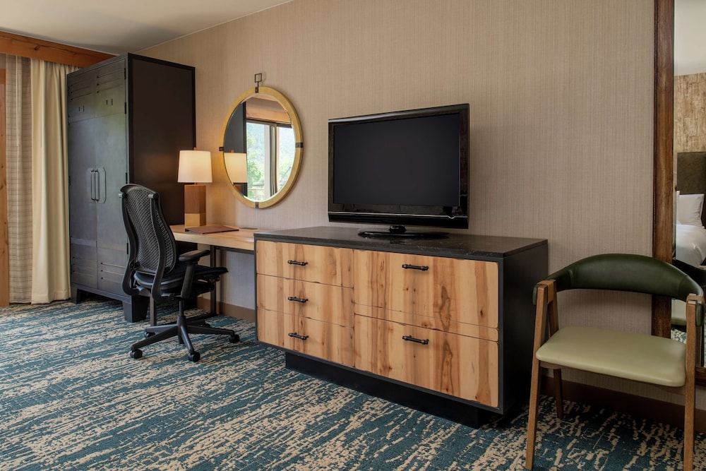 Edgewater Missoula Tapestry Collection by Hilton - photo 26