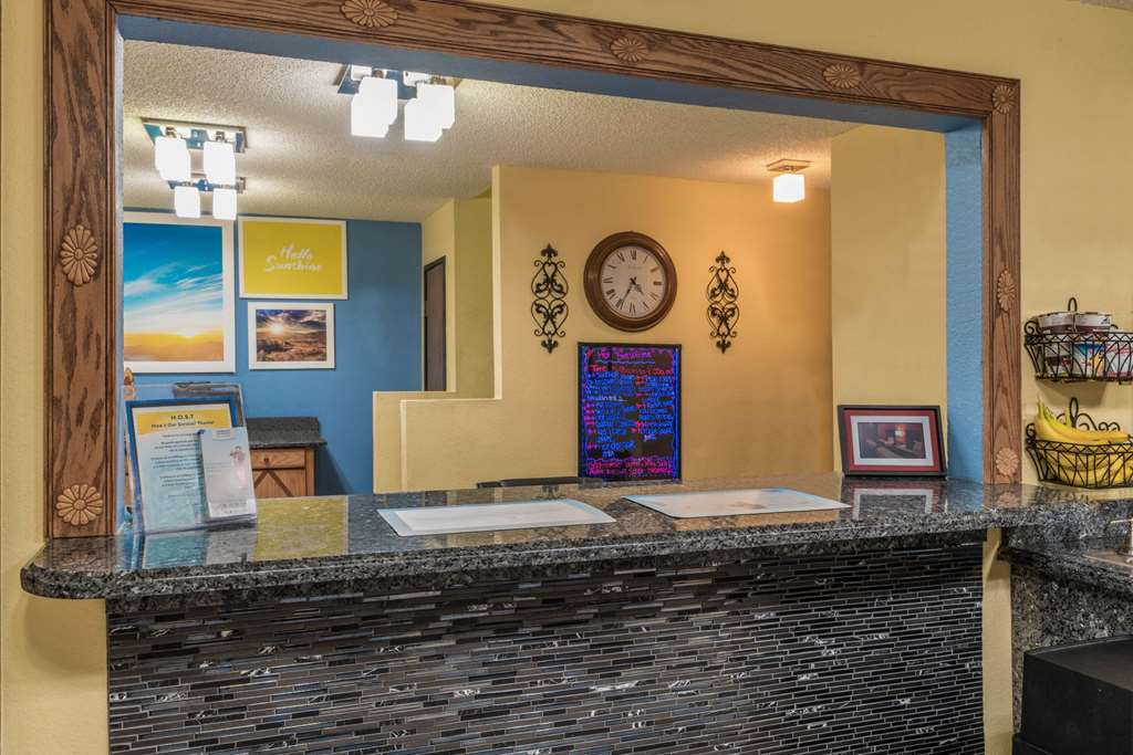 Days Inn by Wyndham Tucumcari - photo 3