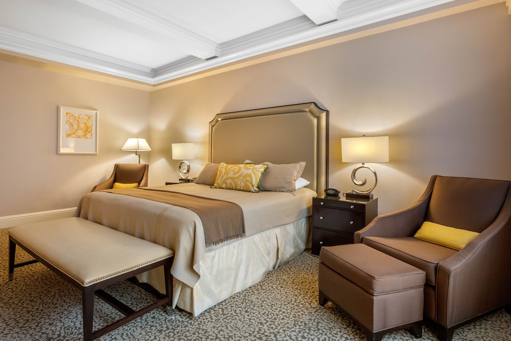 Omni Berkshire Place - photo 34