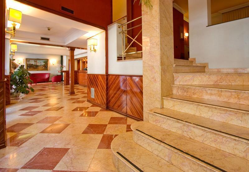 Carlo Magno - last minute hotel in Rome