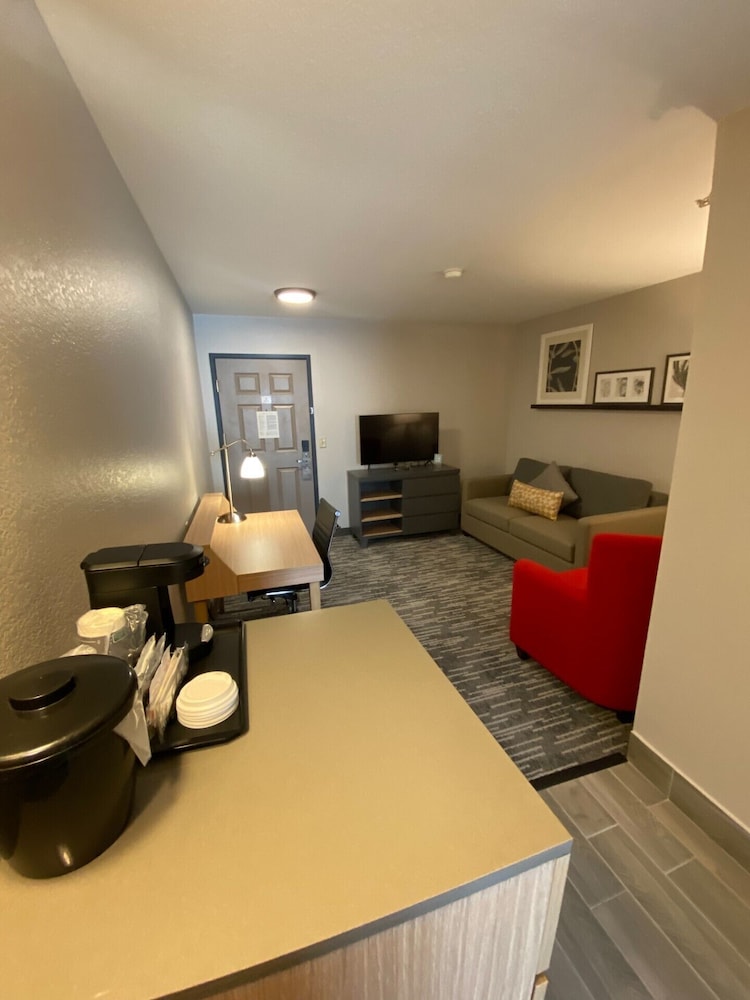 Country Inn & Suites by Radisson Champaign North IL - photo 5