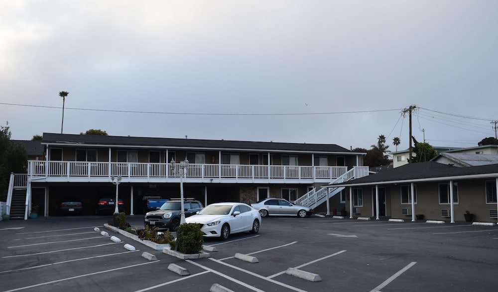 Rockview Inn and Suites - photo 39