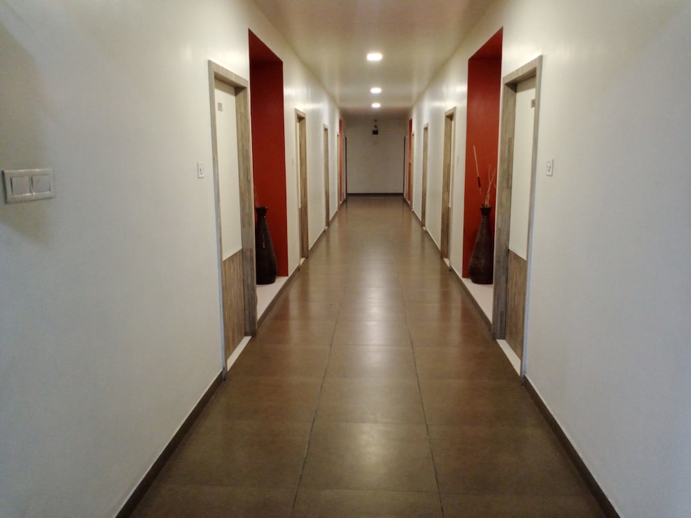 Hotel Platinum — Junagadh — photo 3