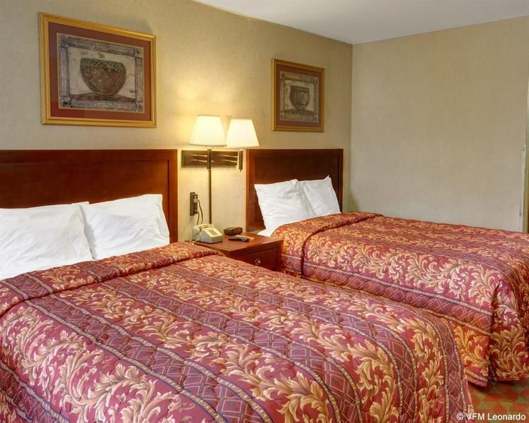 Red Carpet Inn by University of Maryland - photo 22