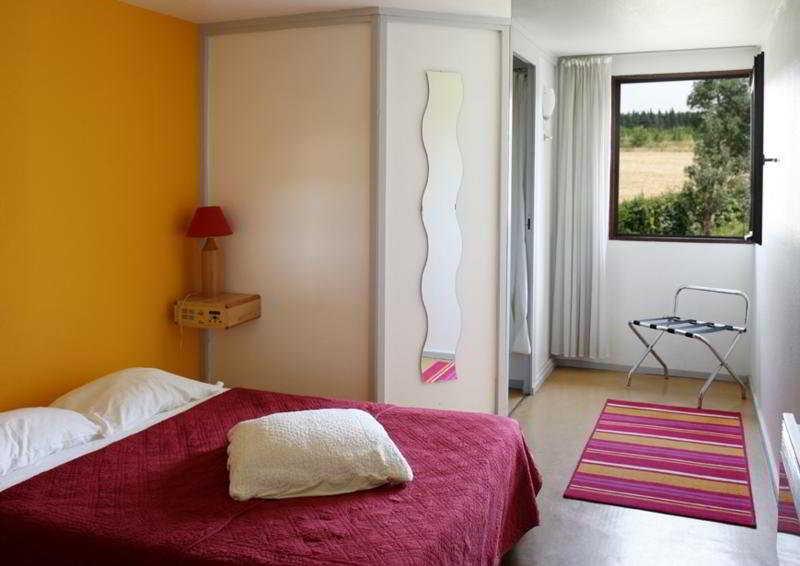 Htel de France — hotel in Caissargues