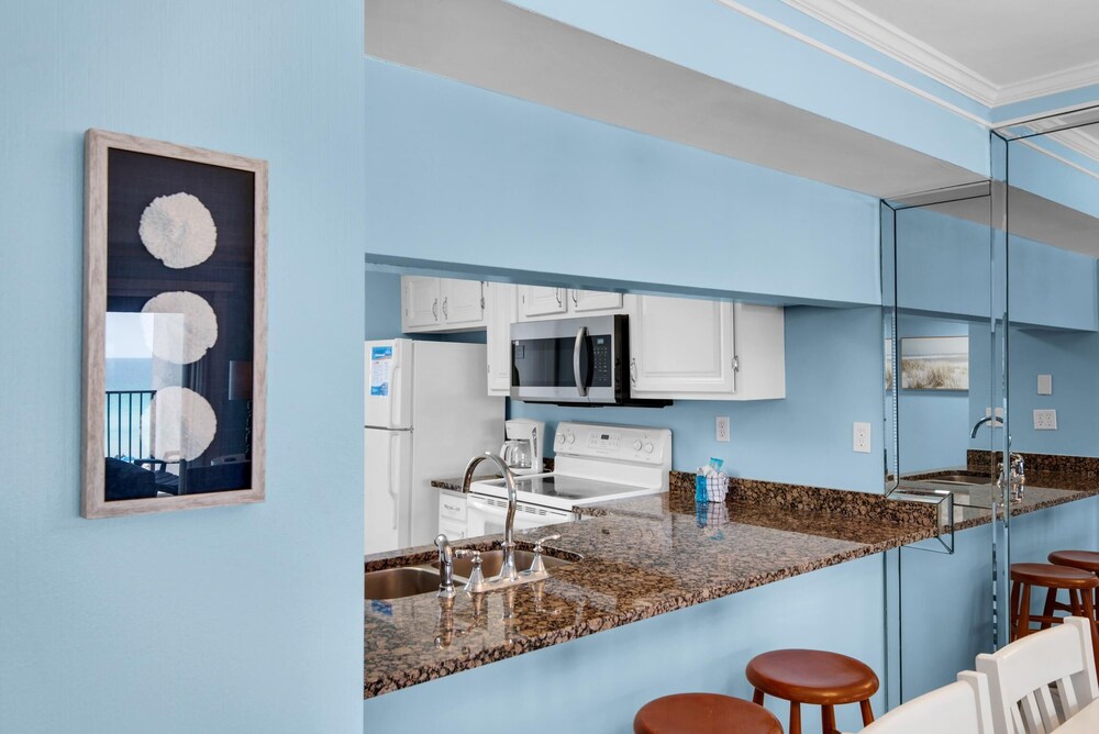 Emerald Towers 503 - photo 12