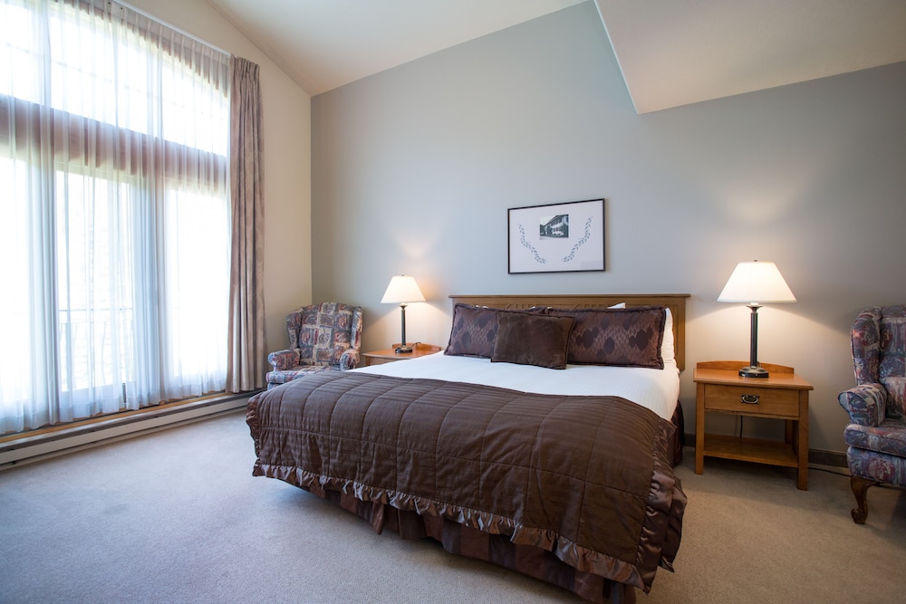 The Inn at Solitude - photo 11