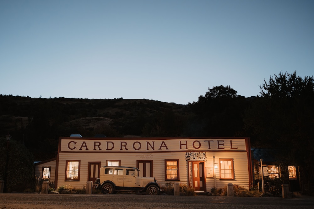 Cardrona Hotel — hotel in Wanaka