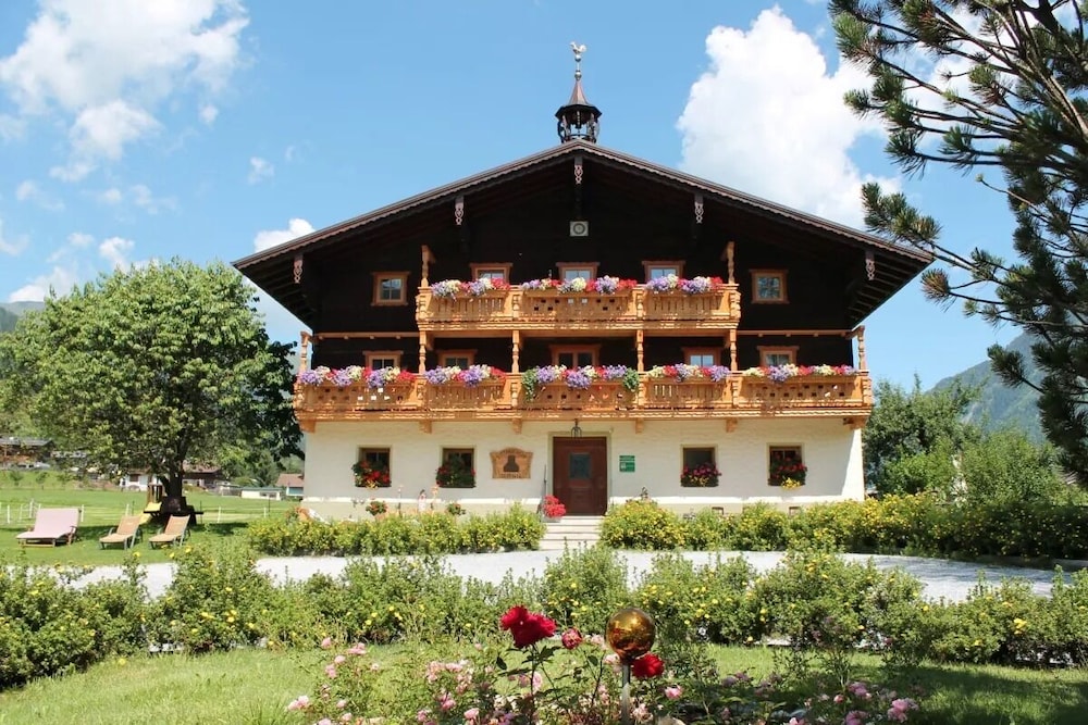 Bauernhof Ferienbauernhof Mit in Kitzbuehel, Austria