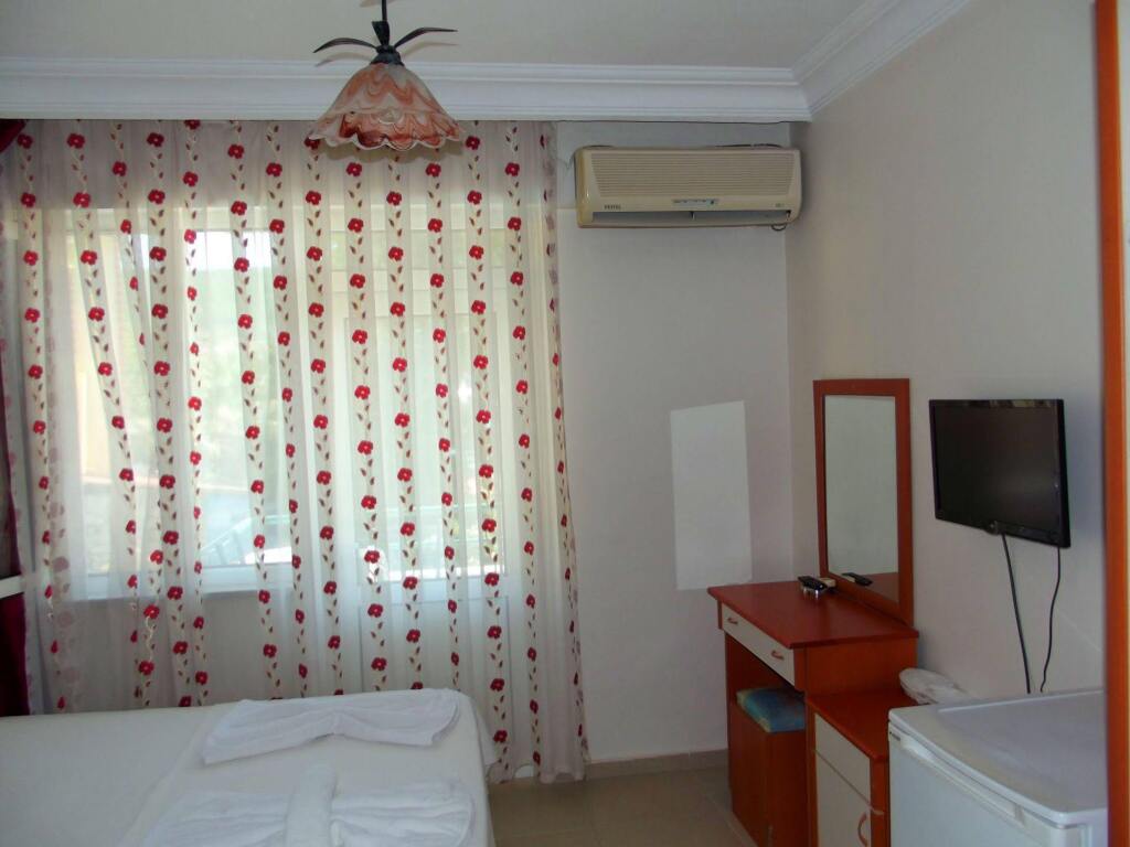 Aycan Otel in Erdek, Turkey