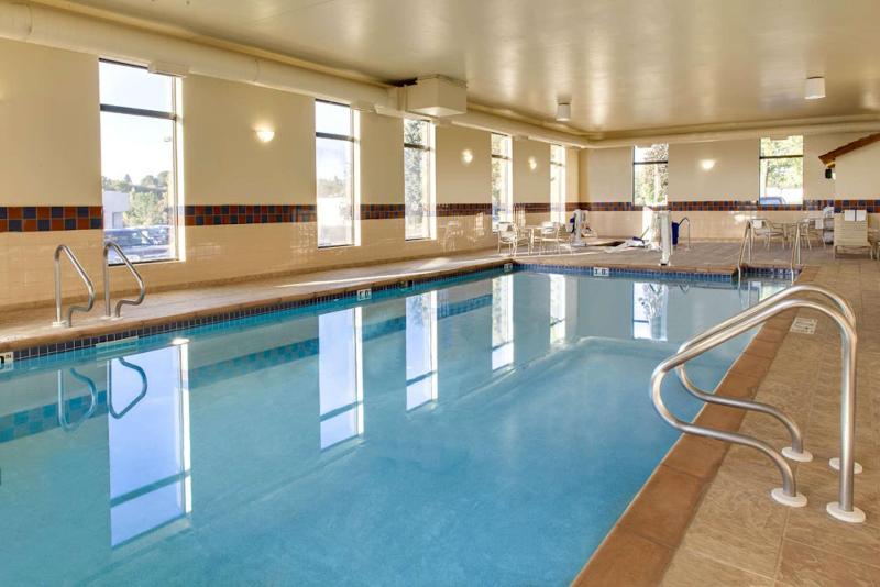 Hampton Inn Dubuque - photo 45