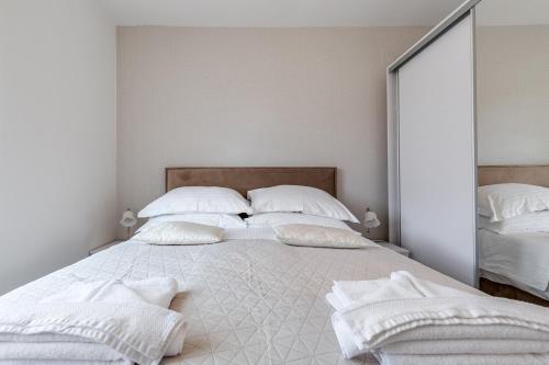 Elegant two bedroom apartment — 4-Star Luxury Hotel in Zadar, Croatia