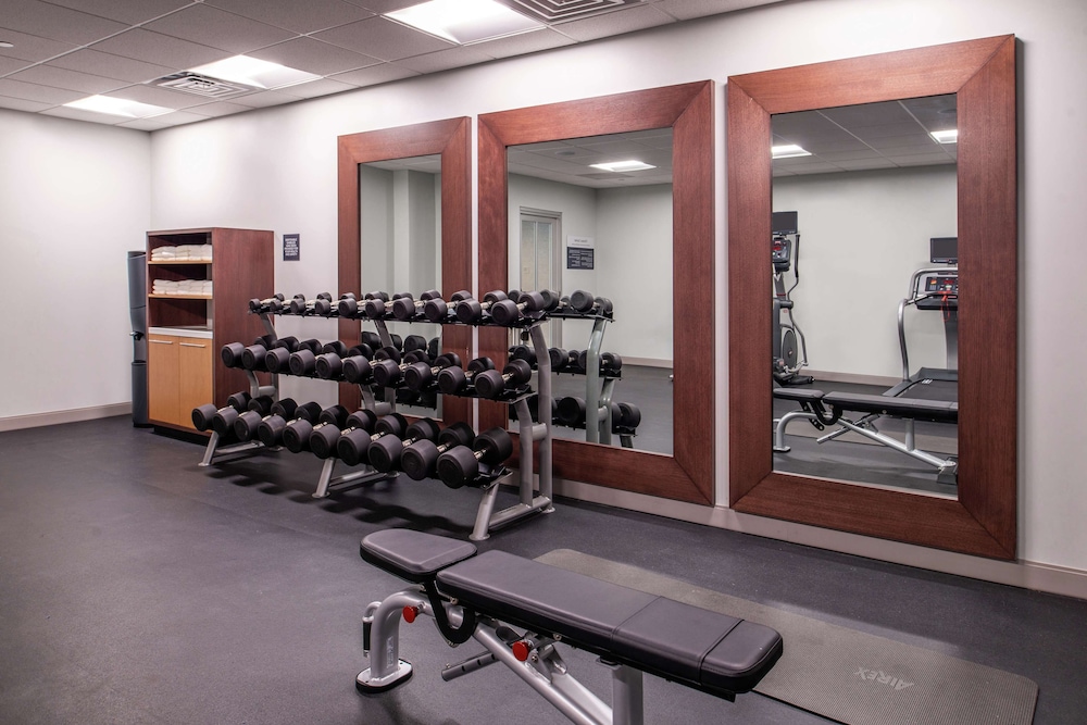 Hilton Garden Inn Kansas City Airport - photo 34