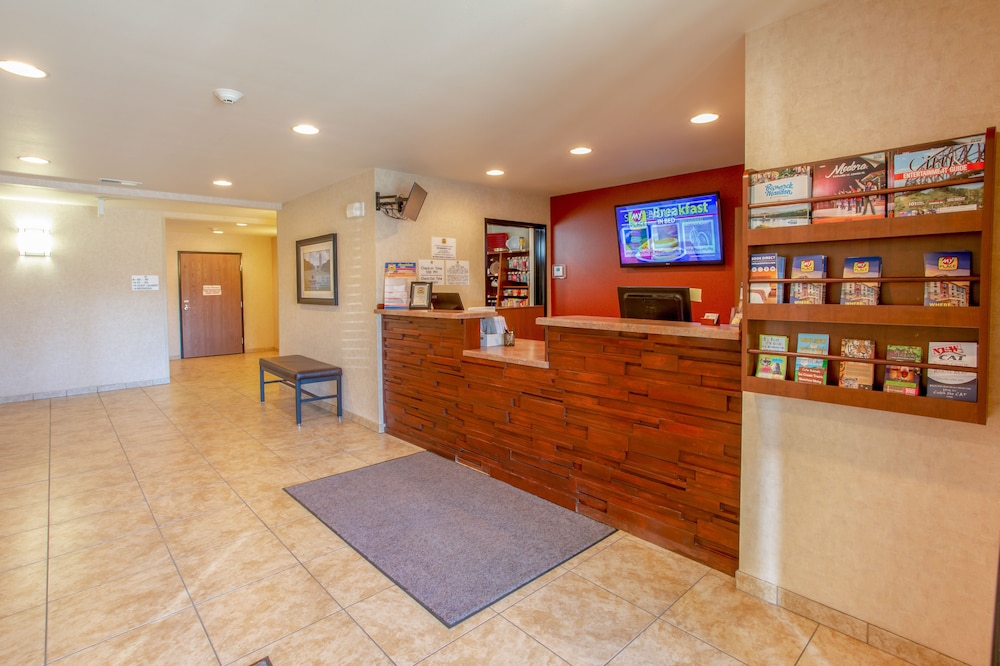 My Place Hotel Bismarck ND - photo 2