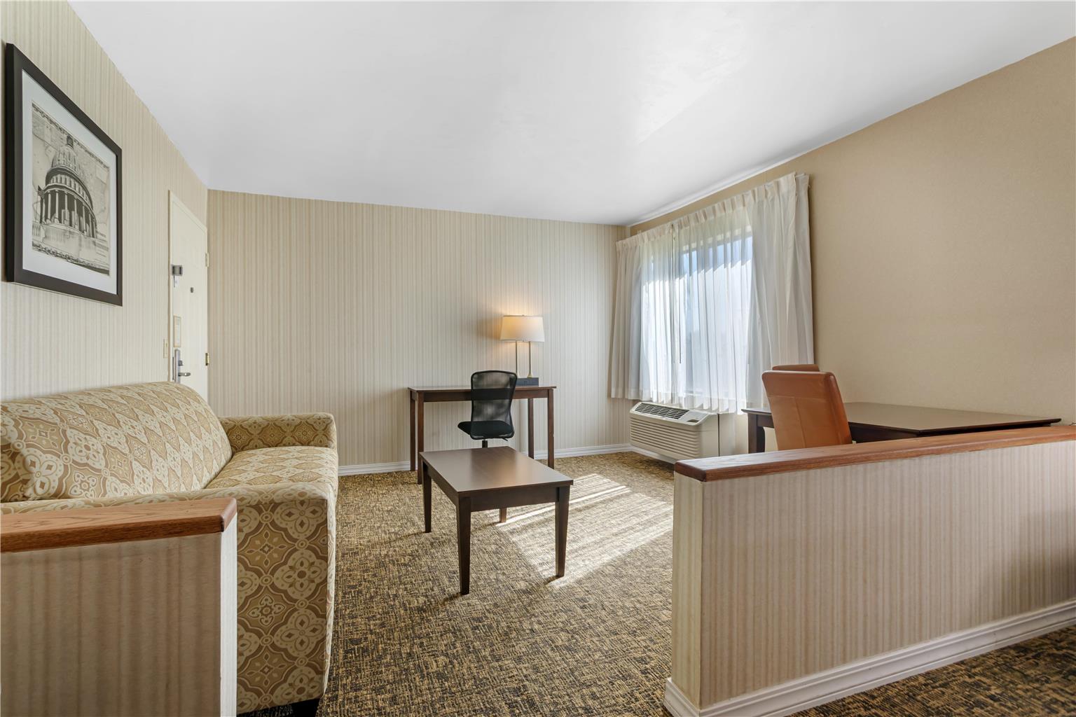 Best Western Plus Big America - photo 24