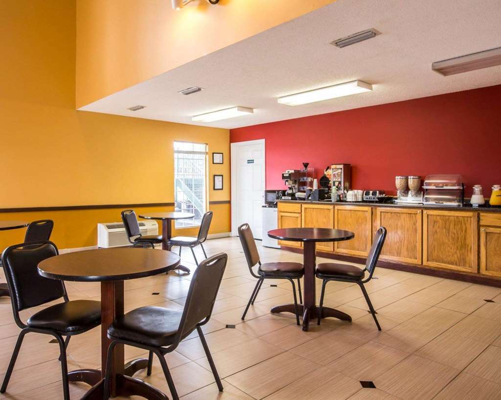 Econo Lodge Eufaula South - photo 23