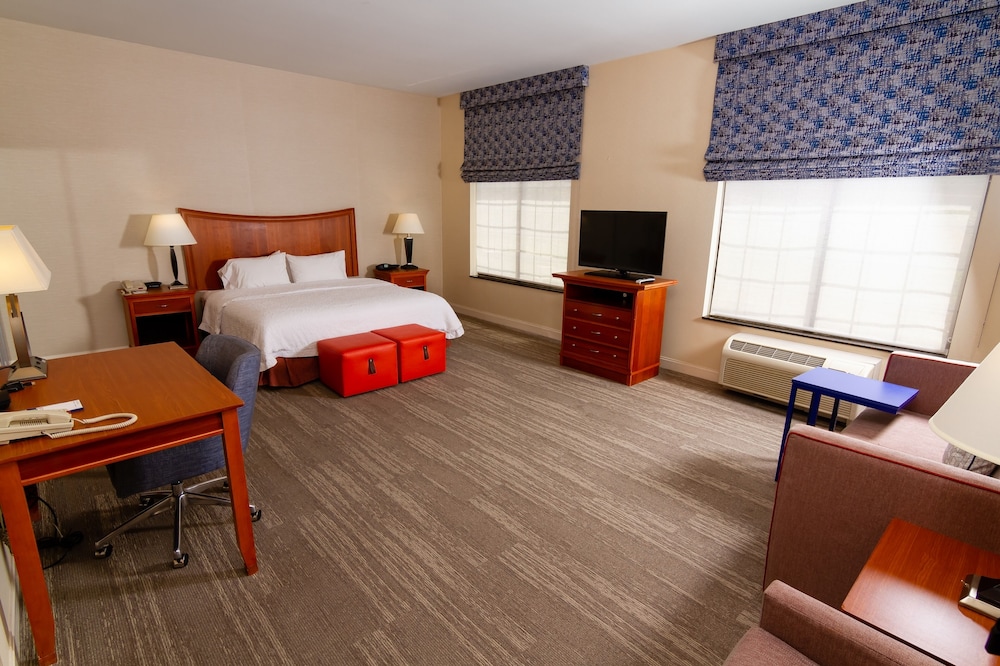 Hampton Inn Norco Corona Eastvale - photo 12