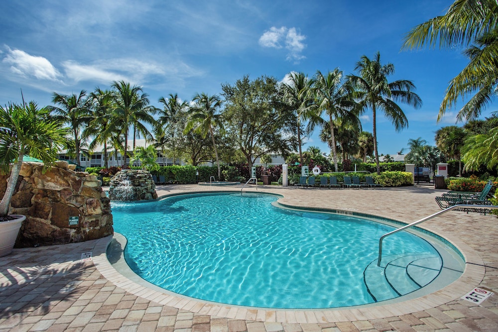 Messina Vacation Rental at Lely Resort. Spacious 3 BR 2 Bath Condo with Lake Views and Handicap Accessibility. Enjoy Community Pool Hot Tub and Proximity to Naples Beaches and Dining - photo 22