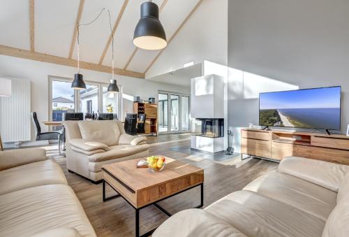 Haus Henny mit Sauna — 4-Star Luxury Hotel in Heringsdorf, Germany