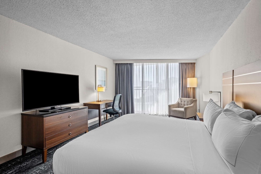DoubleTree by Hilton Atlantic Beach Oceanfront - photo 8