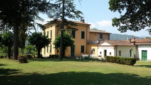 Agriturismo Il Casolare — 4-Star Luxury Hotel in Poppi, Italy