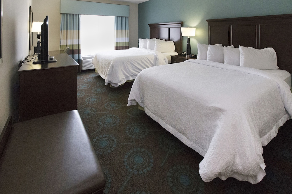 Hampton Inn Pittsburgh Bridgeville - photo 12