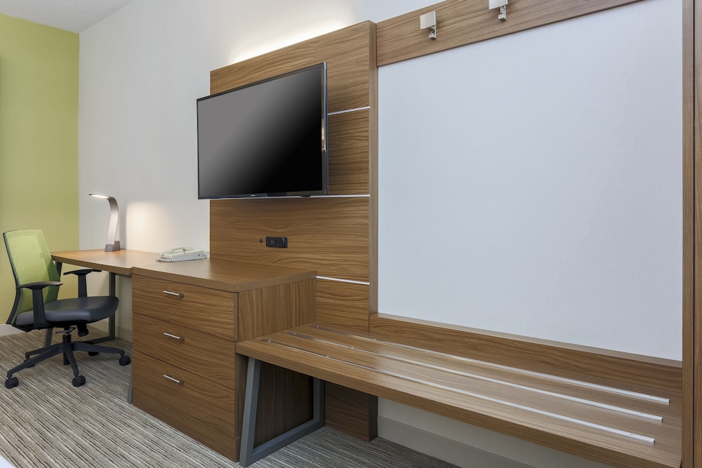 Holiday Inn Express Rochester NE Irondequoit by IHG - photo 10
