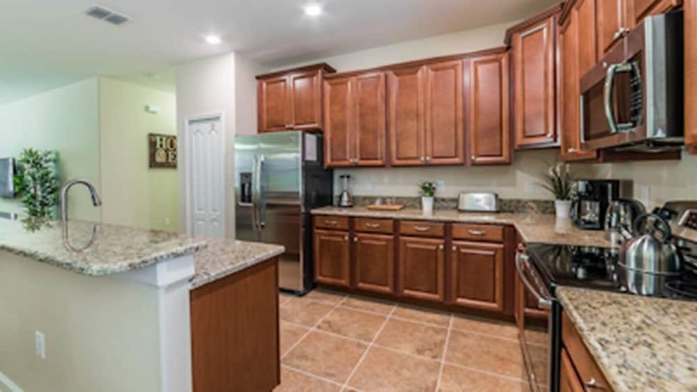 VIlla in Champions Gate Resort 1699 - photo 15