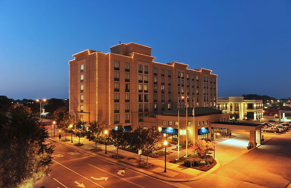 Hilton Garden Inn Virginia Beach Town Center - photo 43